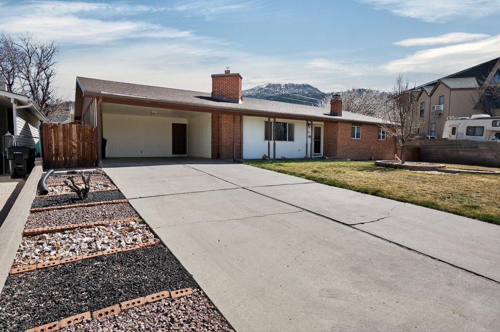 Photo of 763 S Sunset DR, Cedar City, UT 84720 (MLS # 115205)