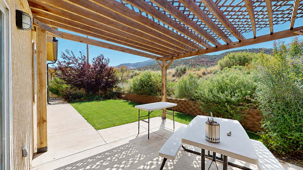 Photo of 301 W Bristlecone DR, Cedar City, UT 84720 (MLS # 117518)