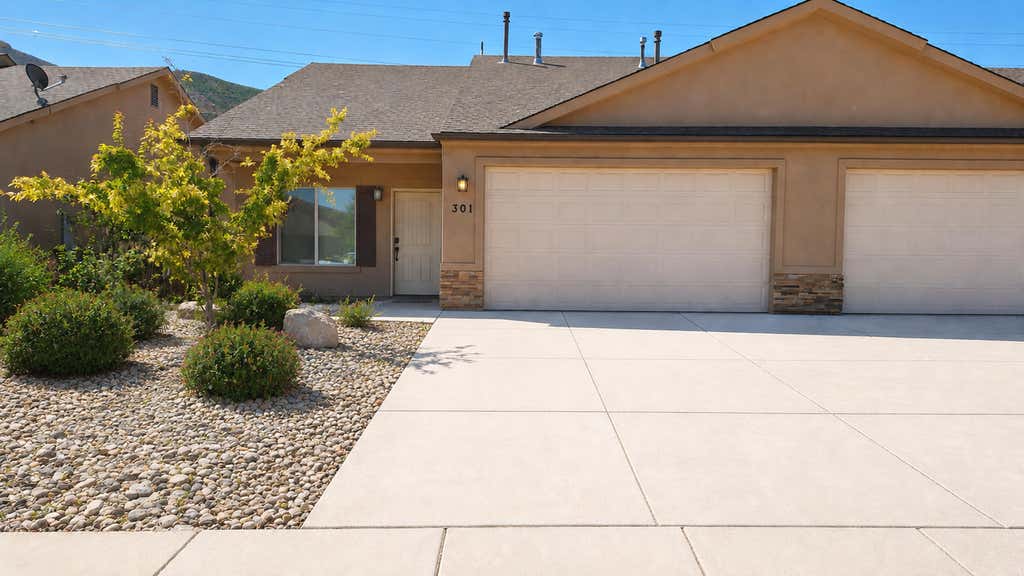 Photo of 301 W Bristlecone DR, Cedar City, UT 84720 (MLS # 117518)