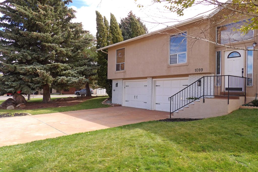 Photo of 1099 S Cedar Knolls, Cedar City, UT 84720 (MLS # 113230)