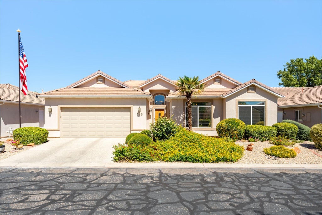 Photo of 740 W Lobo LN, Washington, UT 84780 (MLS # 118006)