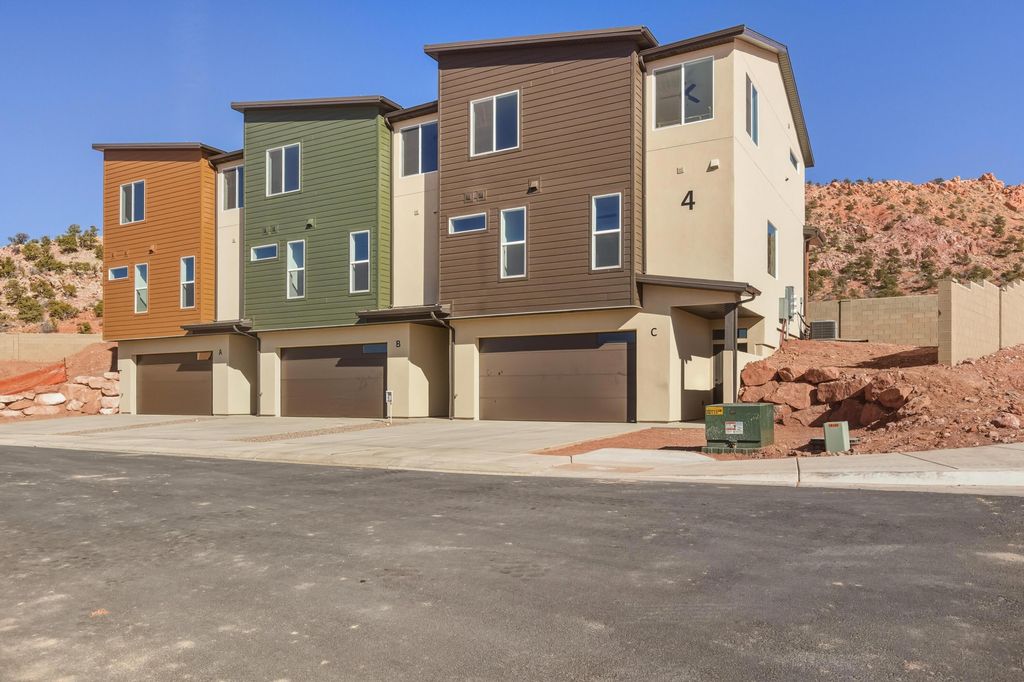 Photo of 397 E 900 N #UNIT 4B, Cedar City, UT 84721 (MLS # 114699)