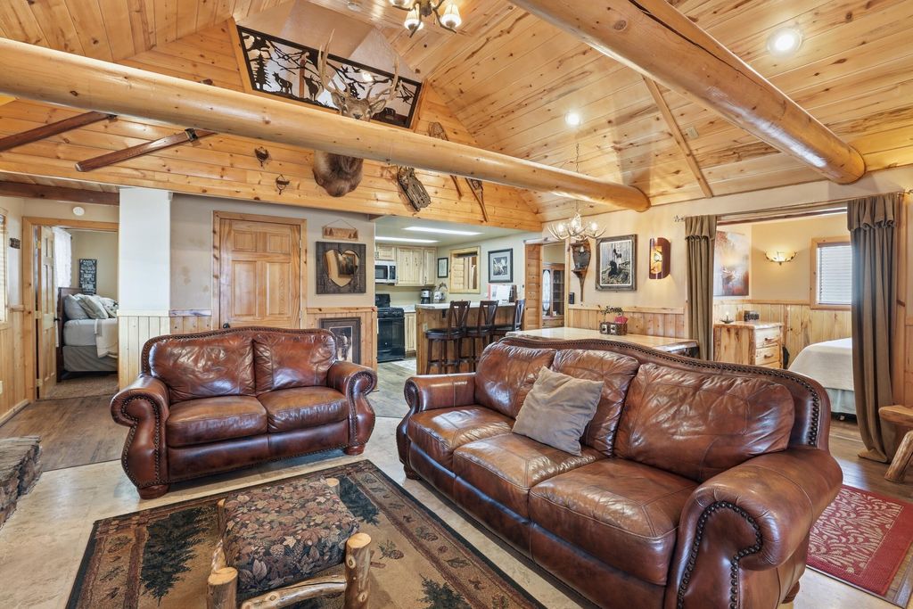 Photo of 37253745 Movie Rnch RD, Duck Creek Village, UT 84762 (MLS # 115361)