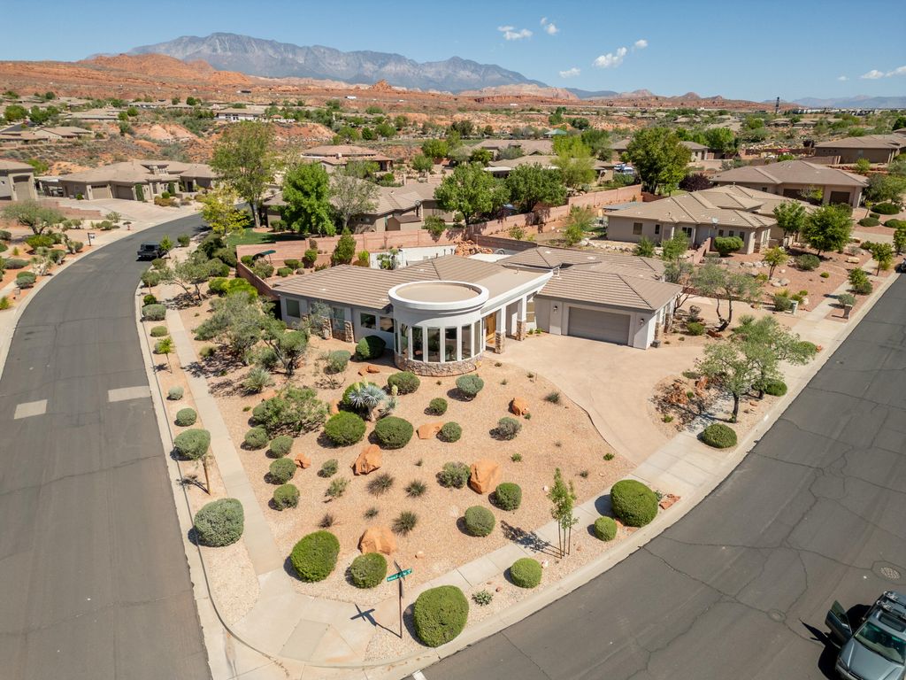 Photo of 3177 E Broken Rock Way, Washington, UT 84780 (MLS # 115662)