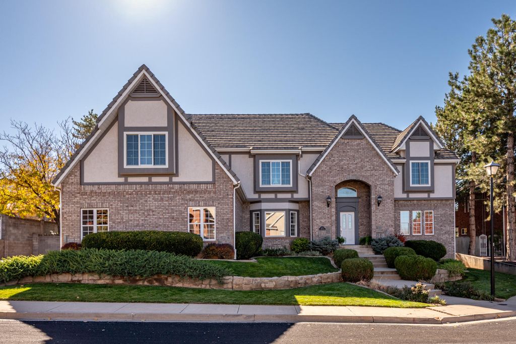 Photo of 672 S St James Place, Cedar City, UT 84720 (MLS # 113749)