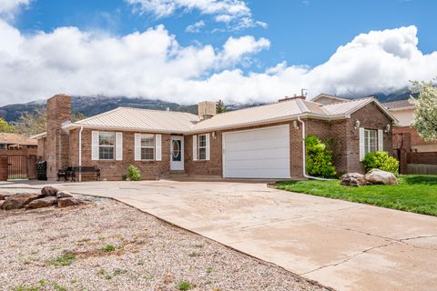 Photo of 1177 S Mountain View DR, Cedar City, UT 84720 (MLS # 115570)