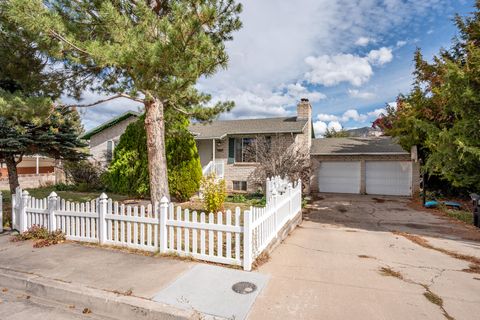 Photo of 995 S Cedar Knolls West, Cedar City, UT 84720 (MLS # 113546)
