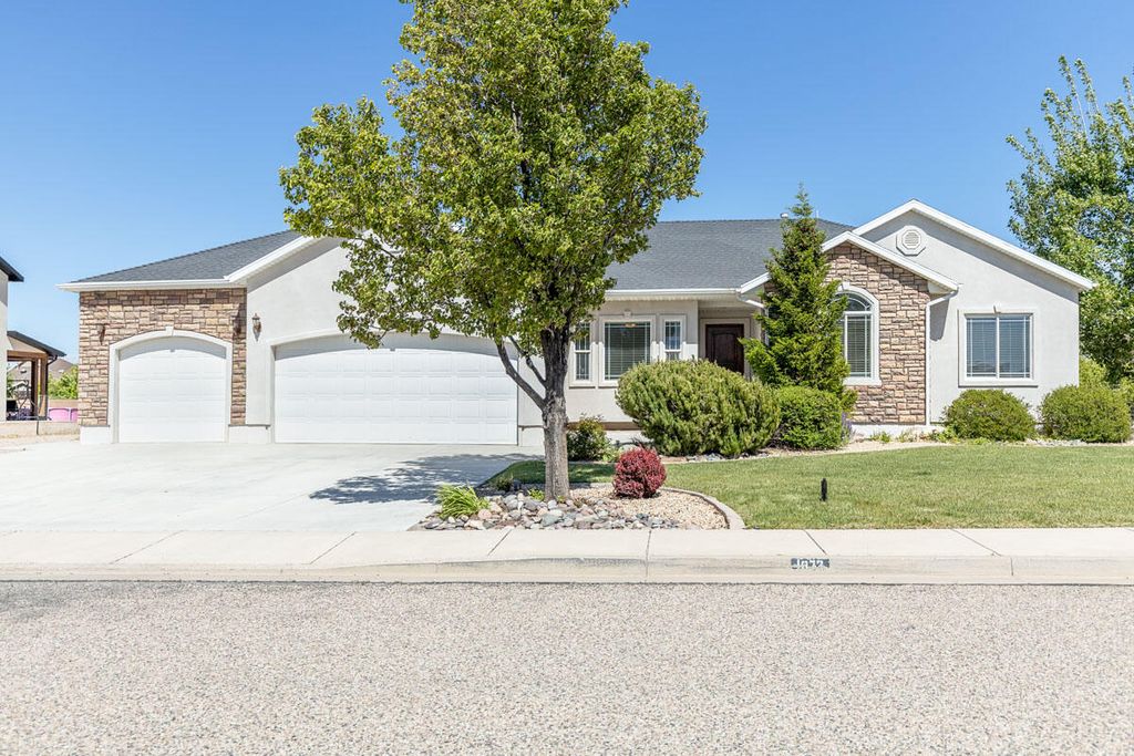 Photo of 1073 S 4425 W, Cedar City, UT 84720 (MLS # 116680)