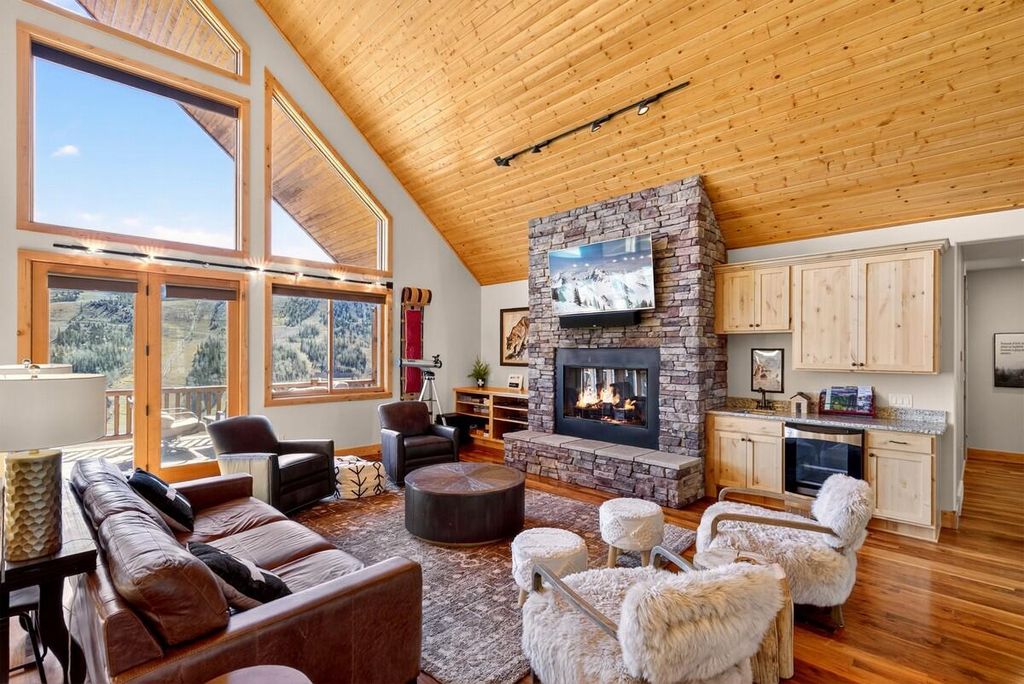 Photo of 265 W Eagle Roost ST, Brian Head, UT 84719 (MLS # 113490)