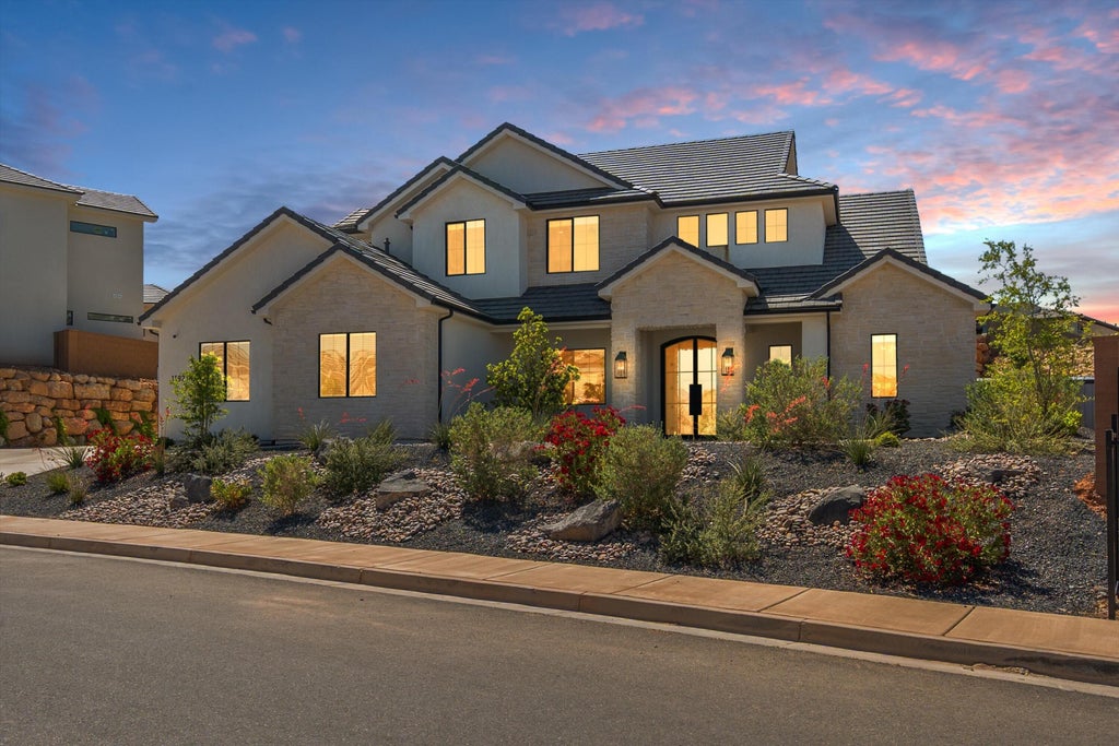 Photo of 1192 E Corral Way, Washington, UT 84780 (MLS # 118005)