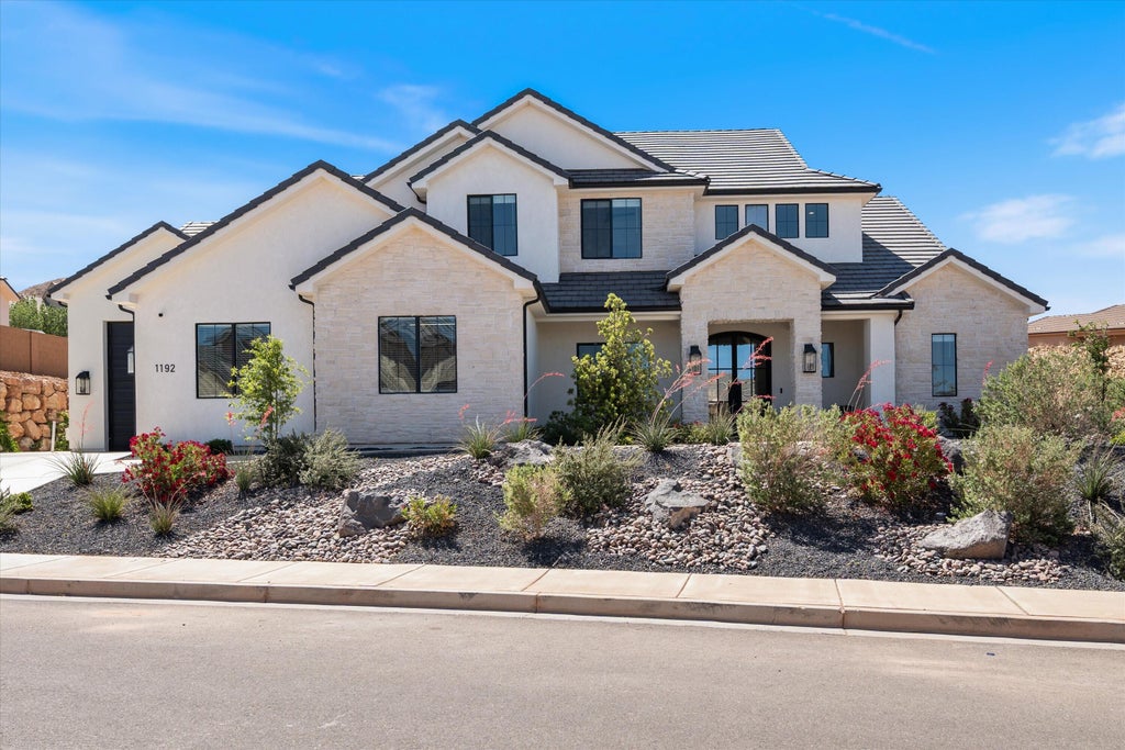 Photo of 1192 E Corral Way, Washington, UT 84780 (MLS # 118005)