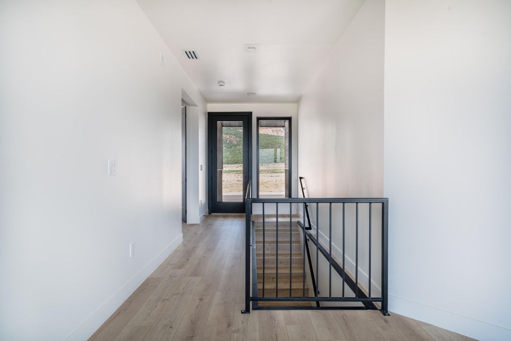 Photo of 2734 S 2950 W, Cedar City, UT 84720 (MLS # 111903)