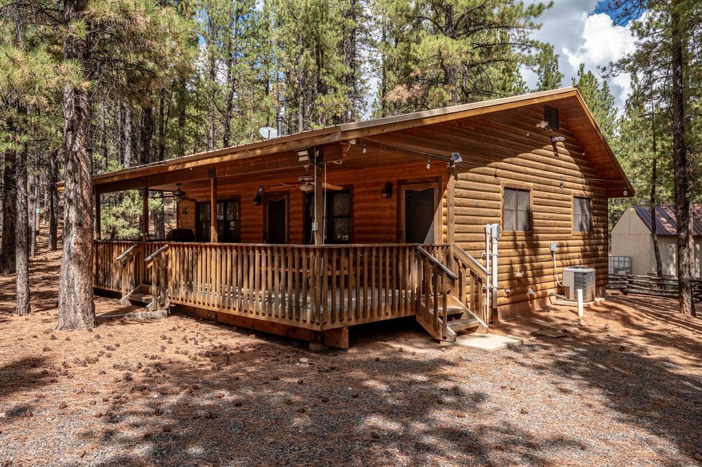 Photo of 261 W Aspen DR, Mammoth Creek, UT 84735 (MLS # 113295)