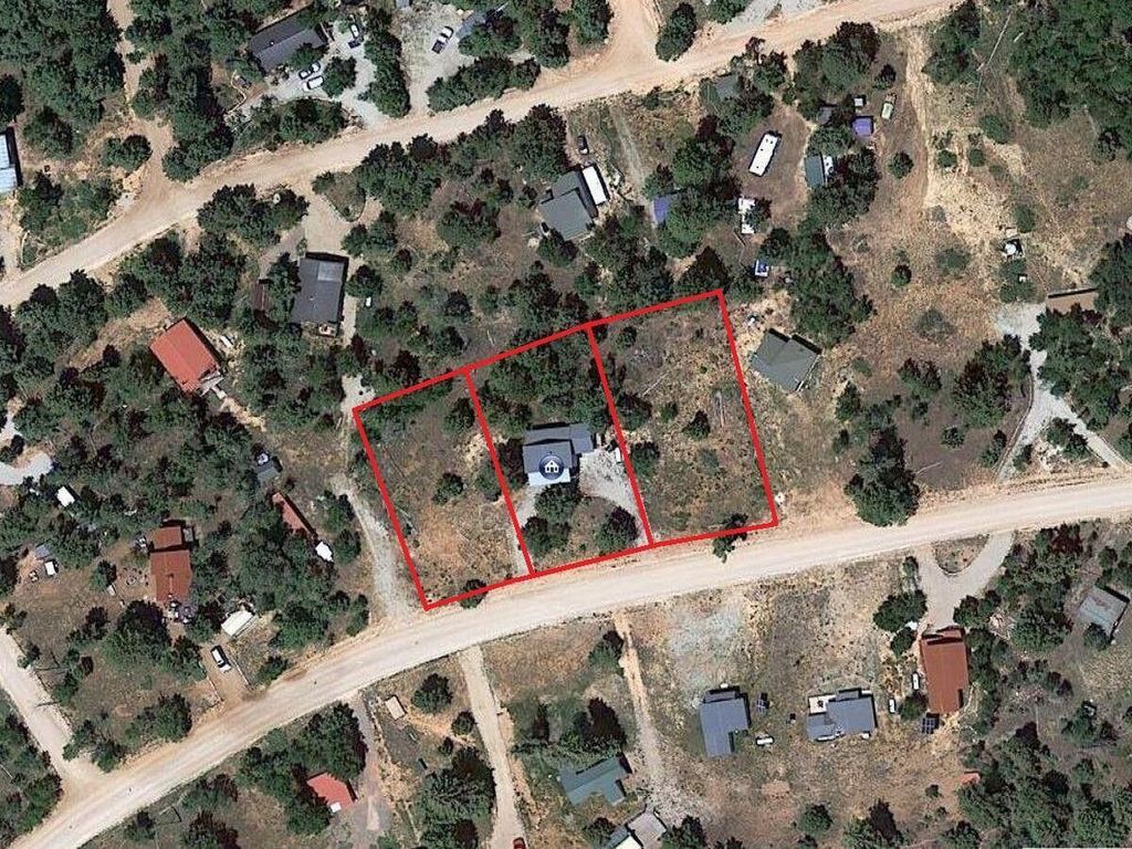 Photo of 1270 W Strawberry Point RD, Duck Creek Village, UT 84762 (MLS # 110291)