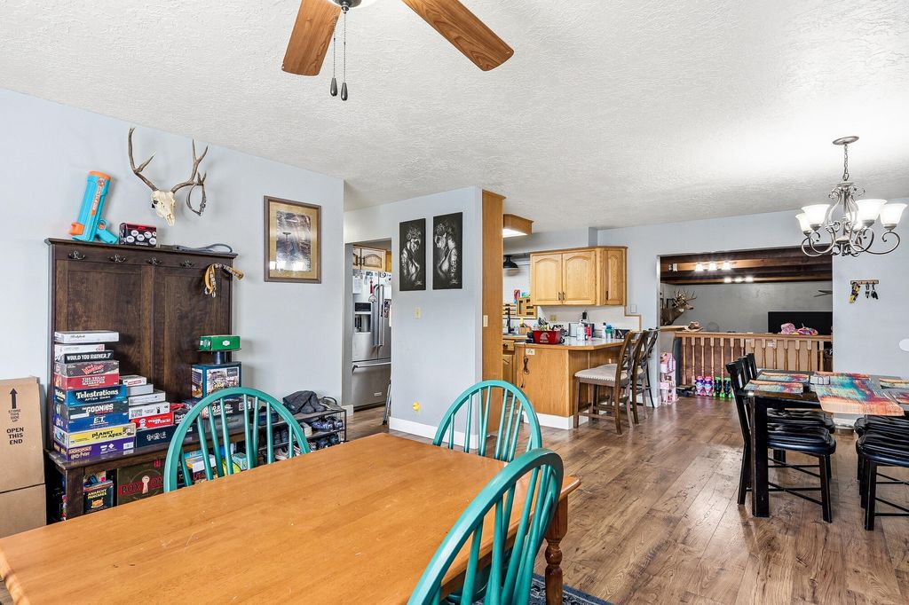 Photo of 386 W Rosewood CIR, Cedar City, UT 84721 (MLS # 115495)