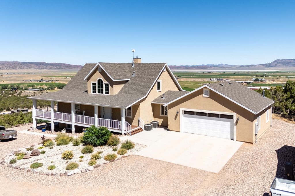 Photo of 1521 W 950 S, Parowan, UT 84761 (MLS # 112482)