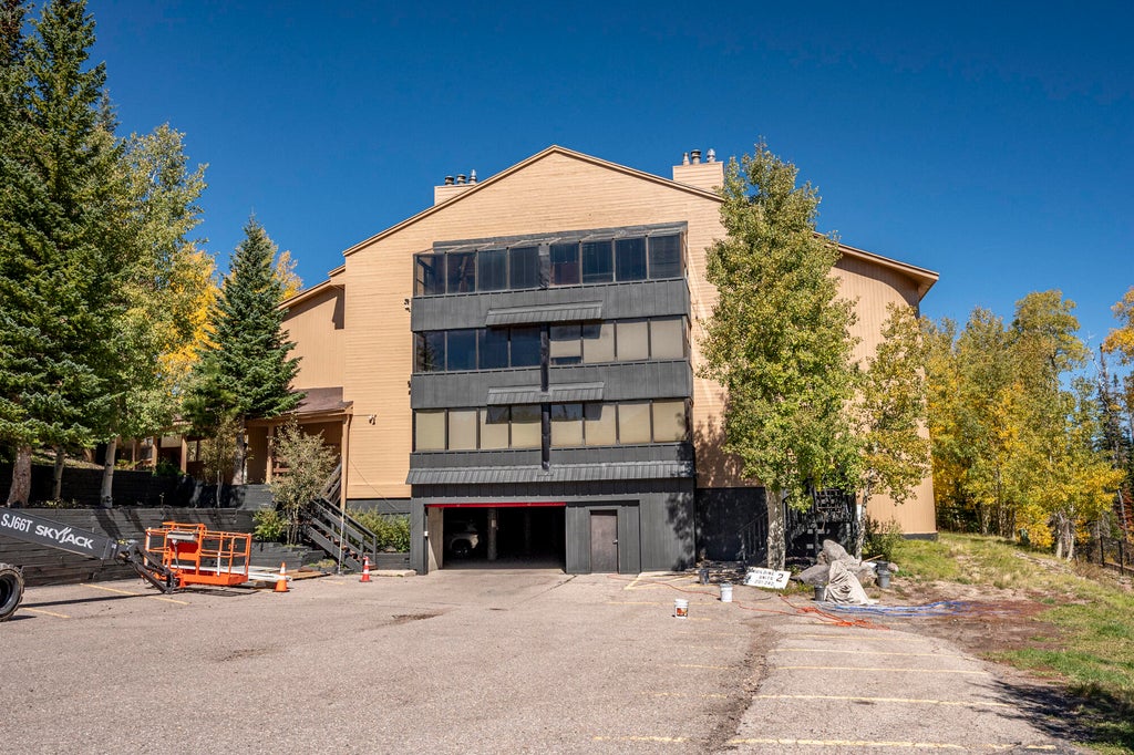 Photo of 150 W Ridge View ST #225, Brian Head, UT 84719 (MLS # 118238)