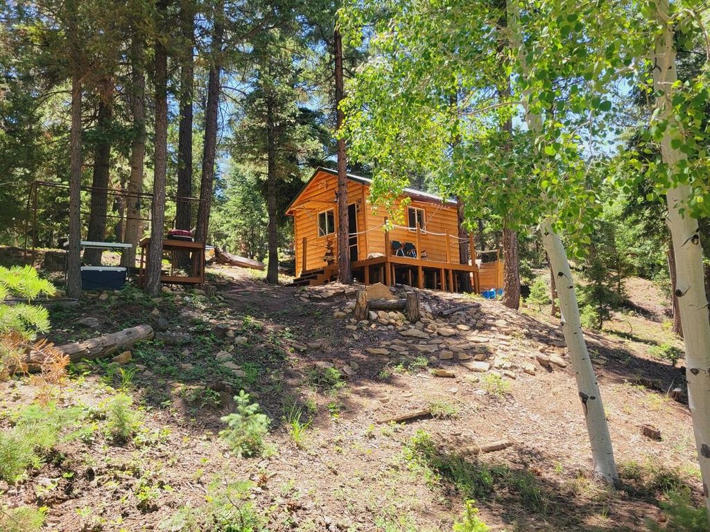 Photo of 85 Pole Canyon DR, Duck Creek Village, UT 84762 (MLS # 107311)