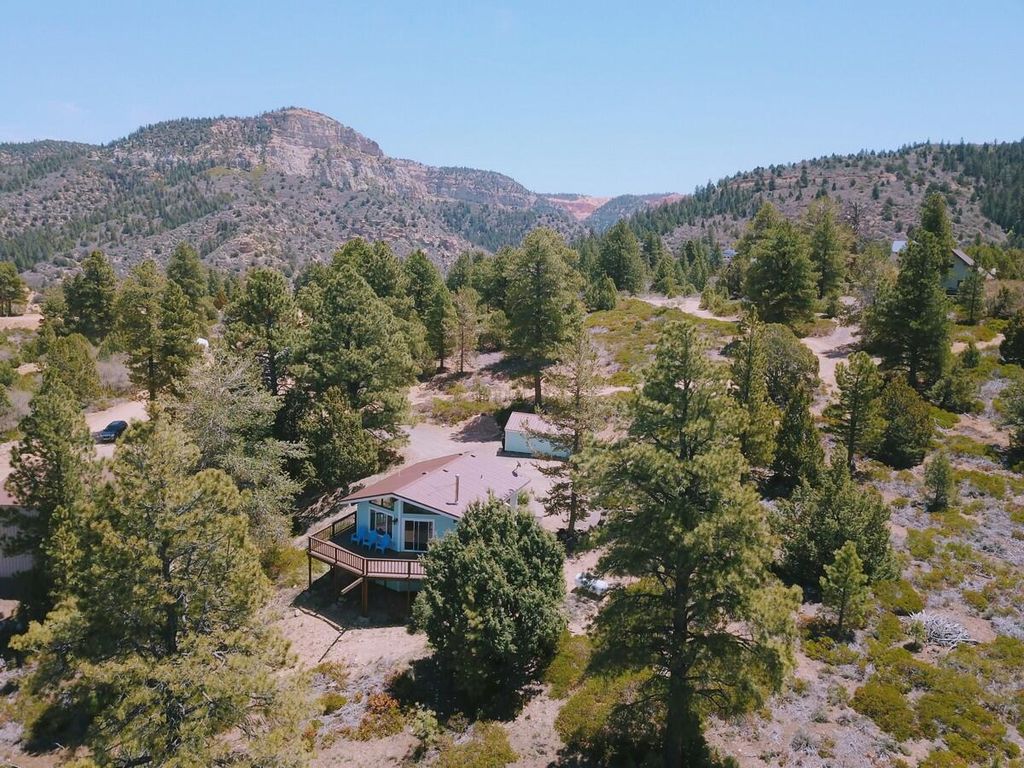 Photo of 5045 N Manzanita DR, Duck Creek Village, UT 84762 (MLS # 111474)
