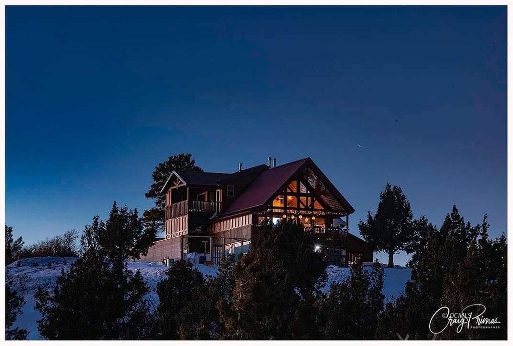 Photo of 1920 W Silverado Ridge Rdg, Duck Creek Village, UT 84762 (MLS # 110649)