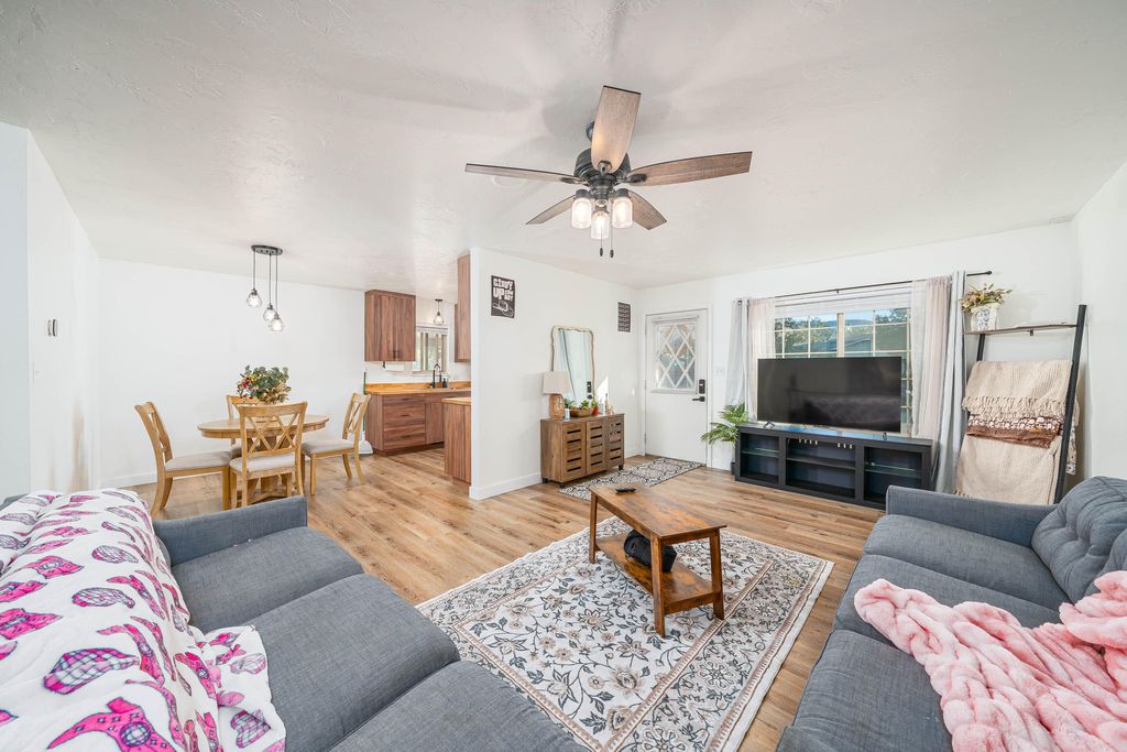 Photo of 402 W North Cedar Blvd, Cedar City, UT 84721 (MLS # 113477)