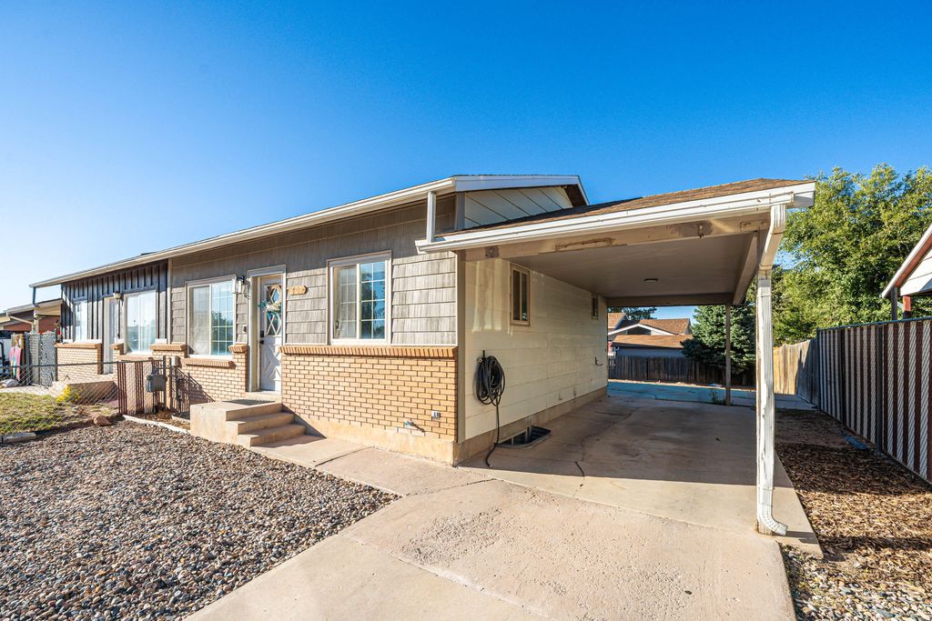 Photo of 402 W North Cedar Blvd, Cedar City, UT 84721 (MLS # 113477)