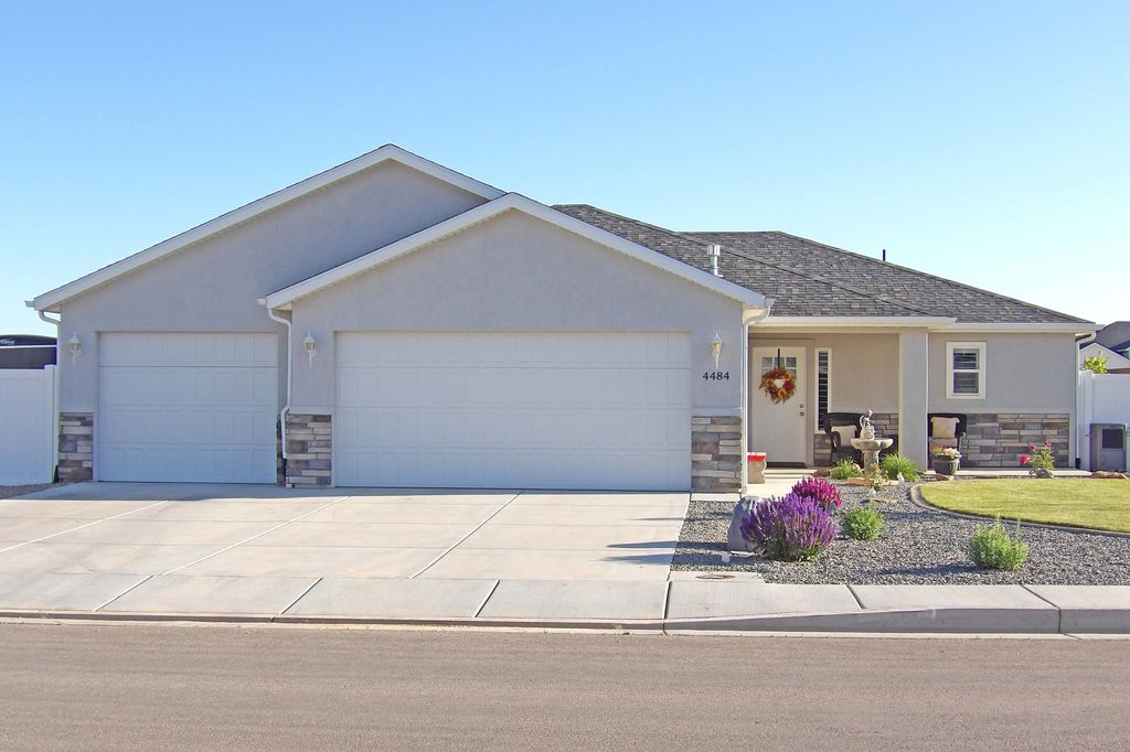 Photo of 4484 W 275 N, Cedar City, UT 84720 (MLS # 111655)