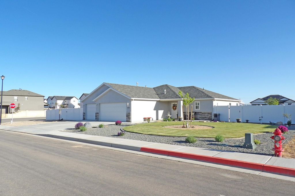 Photo of 4484 W 275 N, Cedar City, UT 84720 (MLS # 111655)