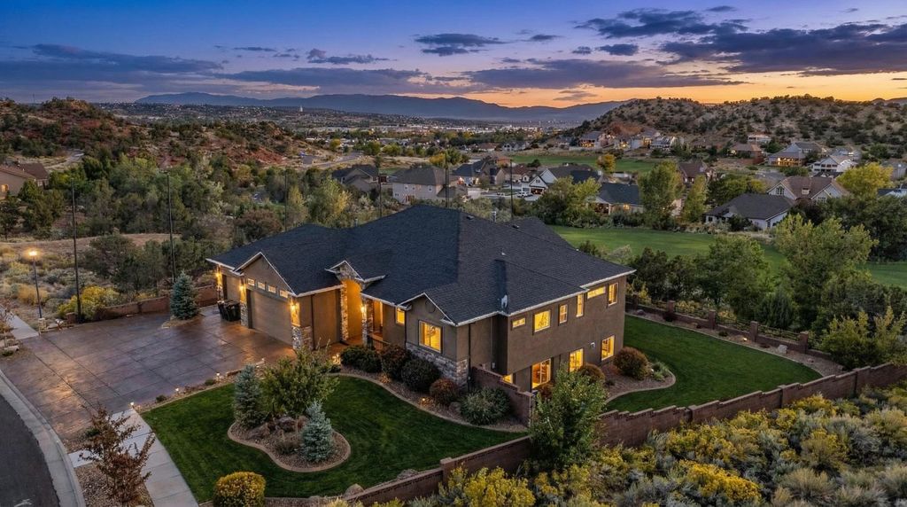 Photo of 1283 N Knoll ST, Cedar City, UT 84721 (MLS # 114254)