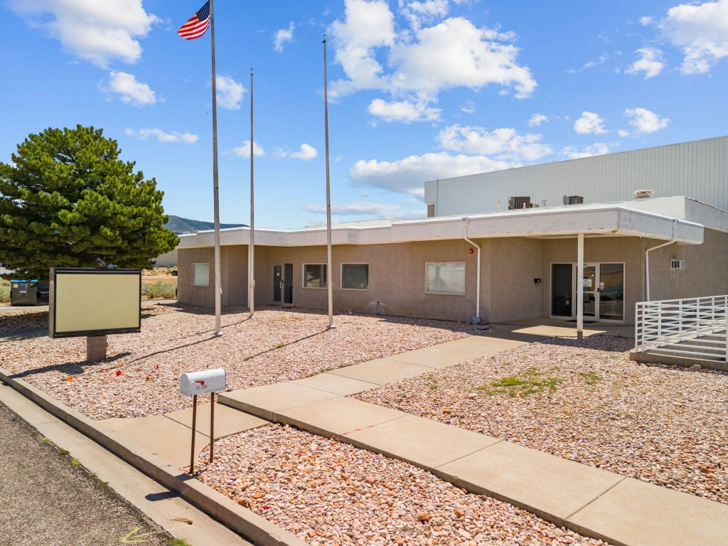 Photo of 2331 W Park Ave, Cedar City, UT 84721 (MLS # 117447)