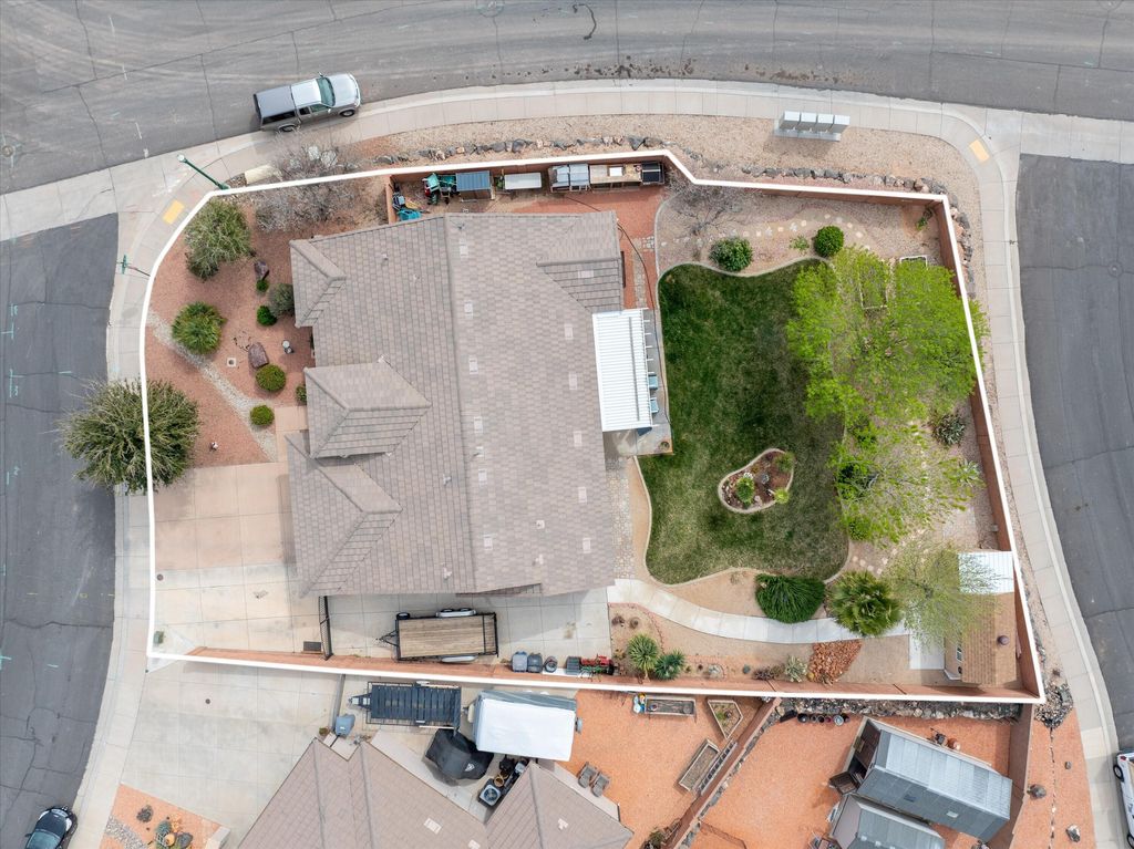 Photo of 555 N Torey LN, Hurricane, UT 84737 (MLS # 115554)