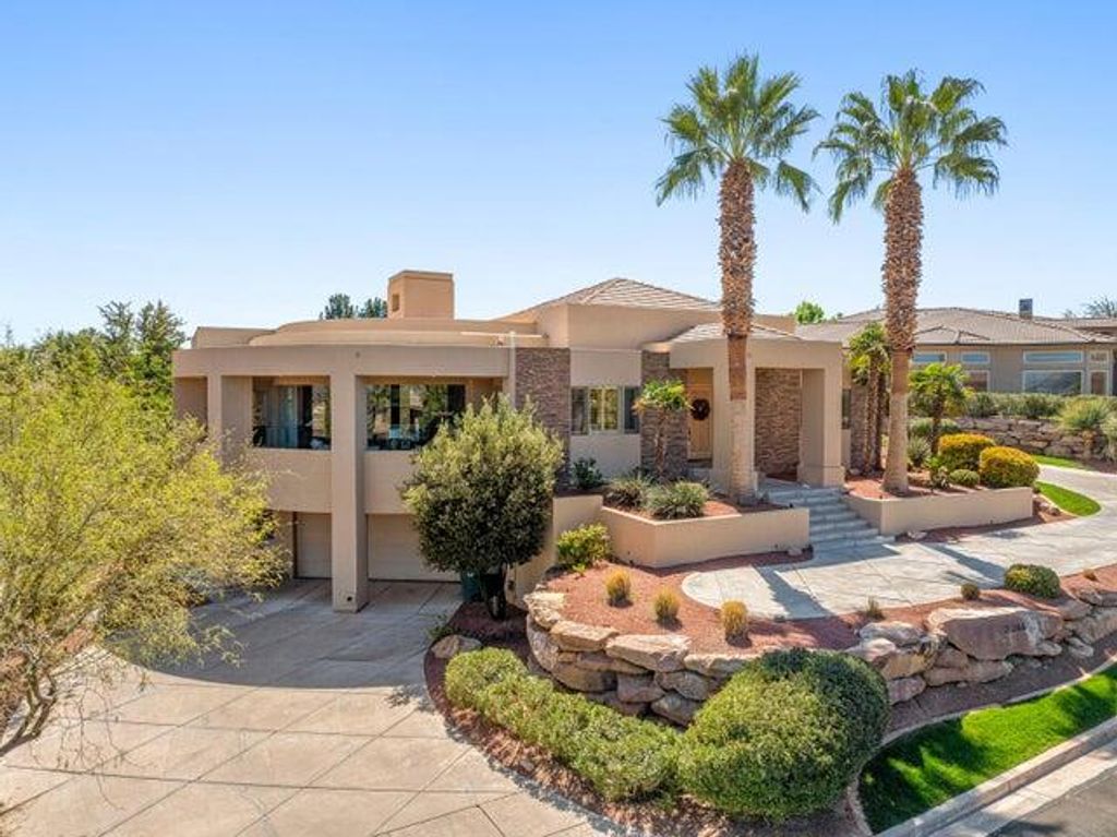 Photo of 2266 Stone Cliff DR, Saint George, UT 84790 (MLS # 115683)