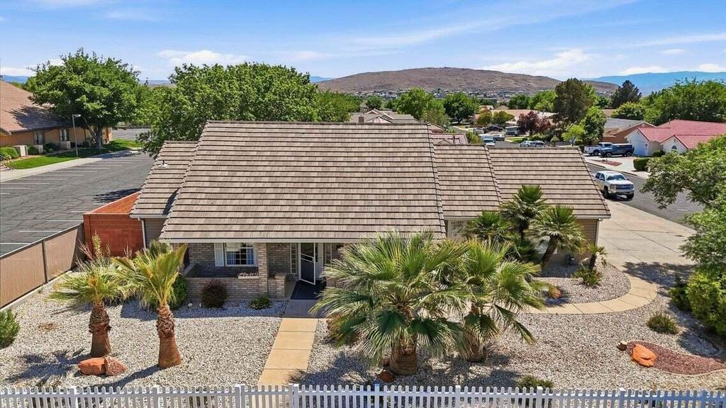 Photo of 670 E 900 S, Saint George, UT 84790 (MLS # 115740)