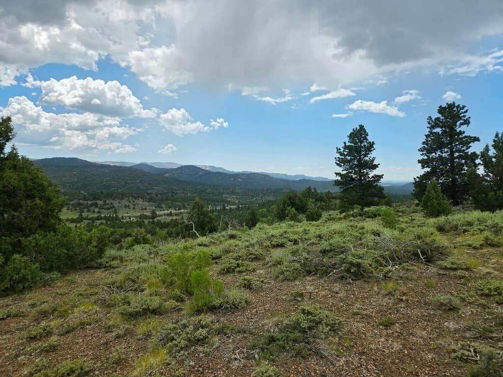 Photo of W Silverado Ridge, Duck Creek Village, UT 84762 (MLS # 116796)