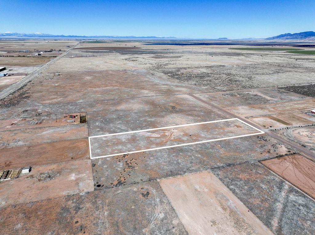 Photo of TBD N 2800 E #Lot 18, Enterprise, UT 84725 (MLS # 113149)