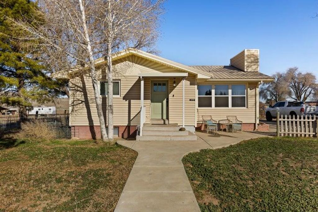 Photo of 373 E 100 N, Enterprise, UT 84725 (MLS # 113989)