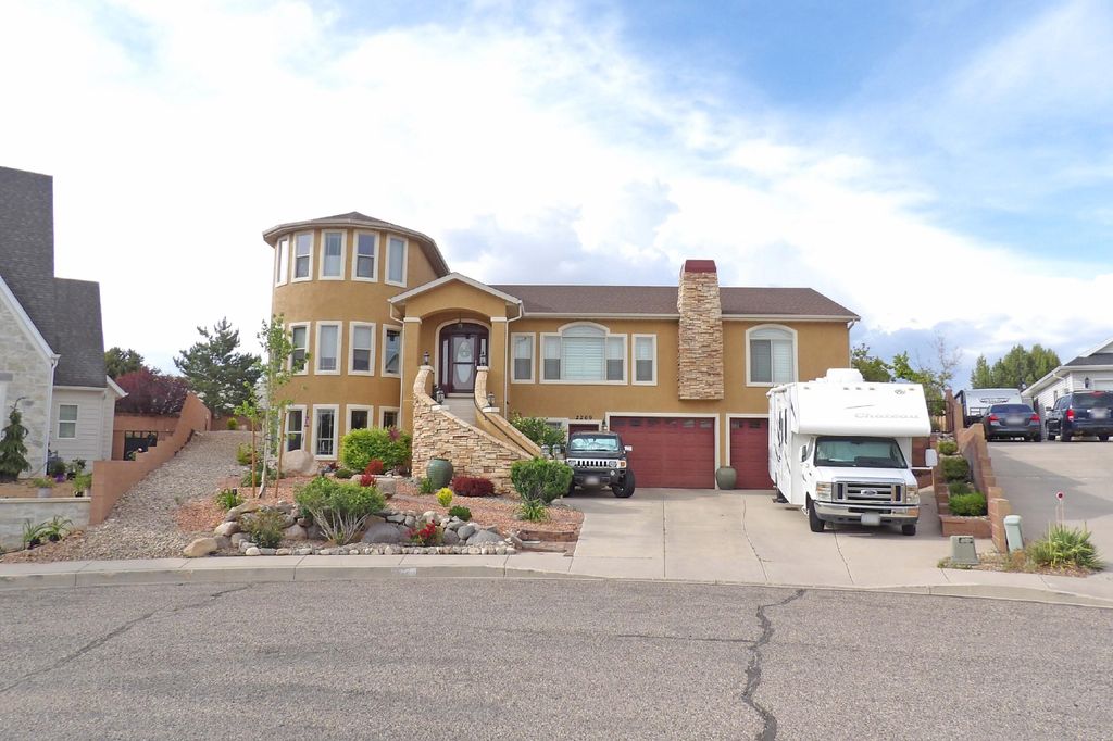 Photo of 2269 W Crestview CIR, Cedar City, UT 84720 (MLS # 115479)