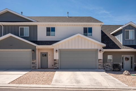 Photo of 1457 W Topaz DR #B, Cedar City, UT 84720 (MLS # 116421)