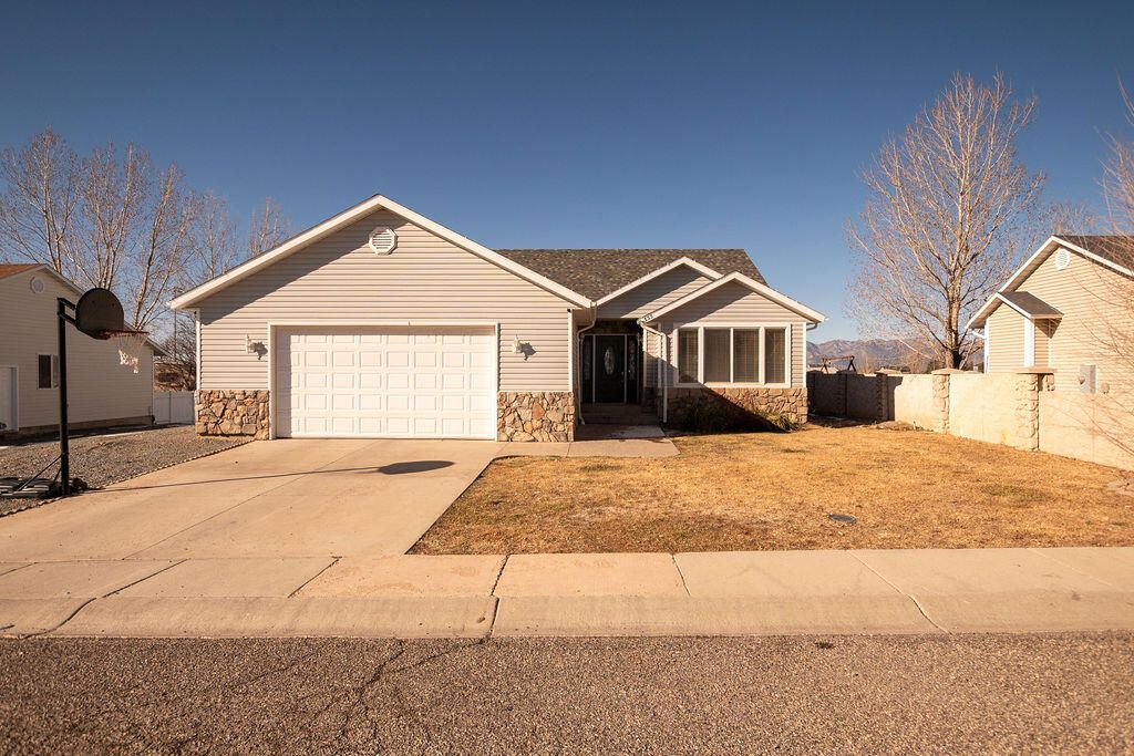 Photo of 555 N 1000 East, Beaver, UT 84713 (MLS # 114575)