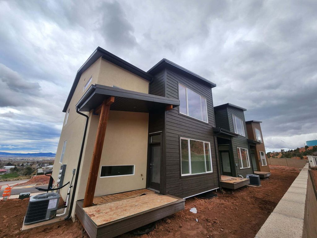 Photo of 397 E 900 N #UNIT 4B, Cedar City, UT 84721 (MLS # 113980)