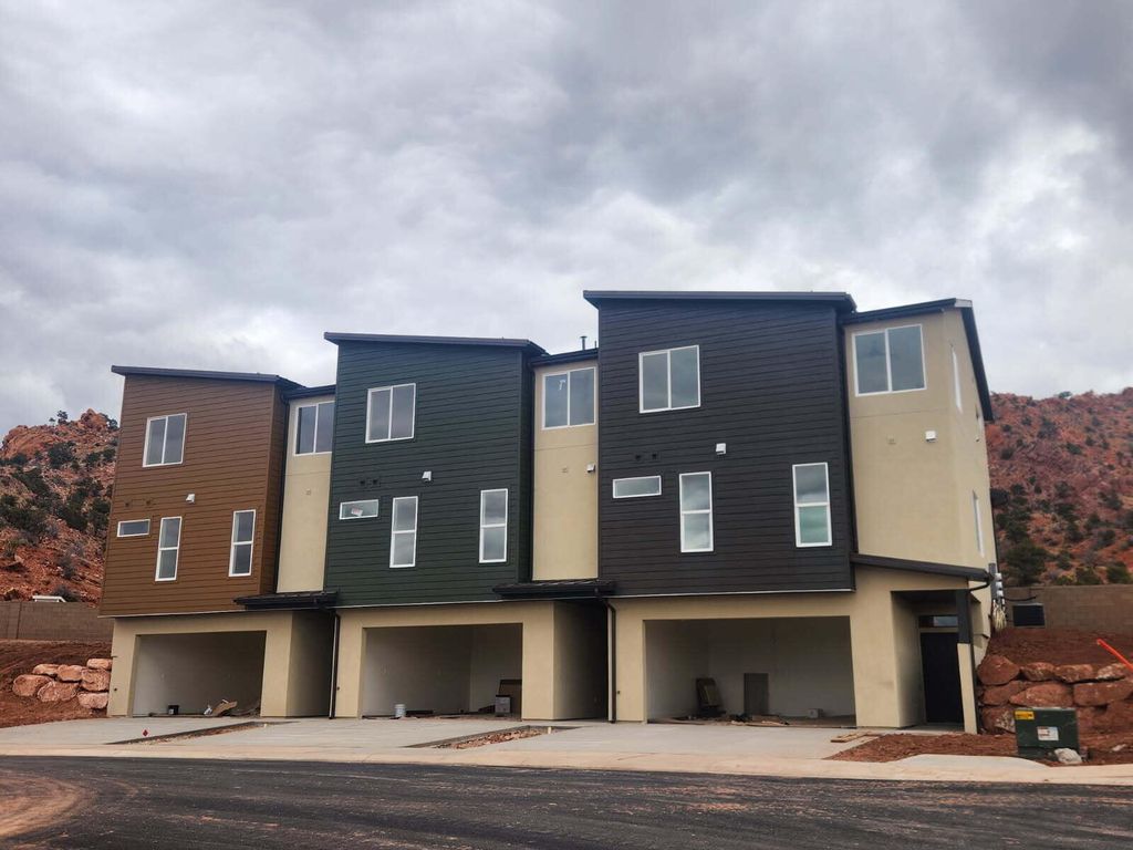 Photo of 397 E 900 N #UNIT 4B, Cedar City, UT 84721 (MLS # 113980)