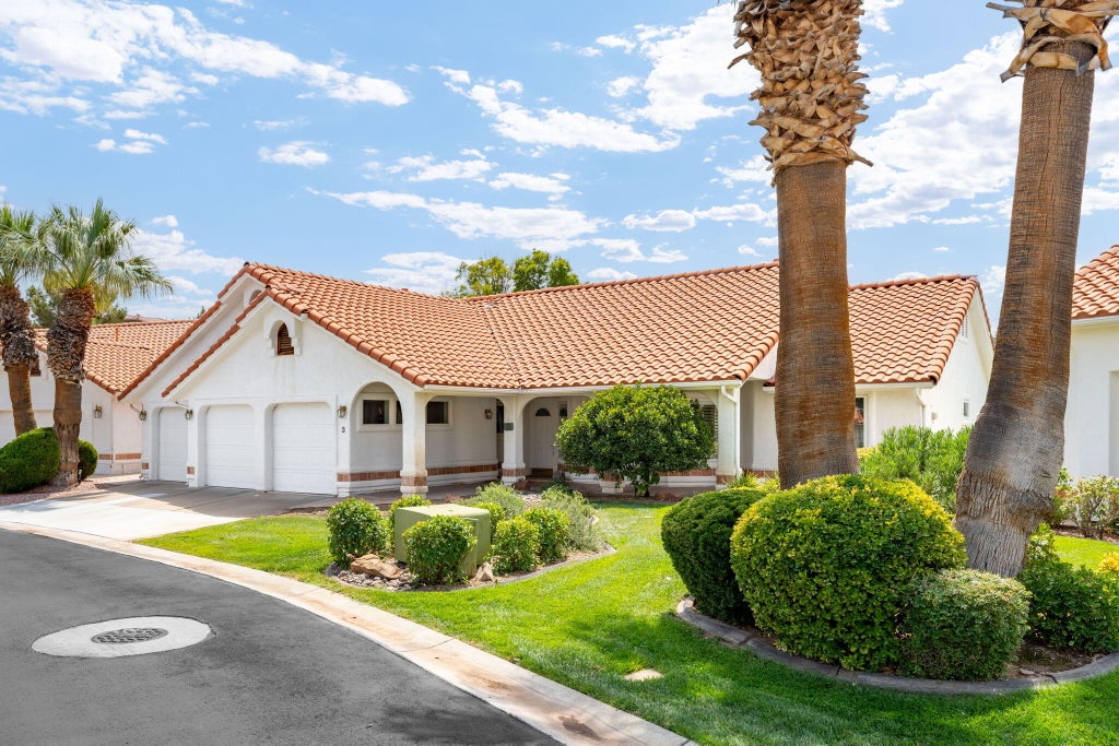 Photo of 150 S Crystal Lakes DR #3, Saint George, UT 84770 (MLS # 118001)