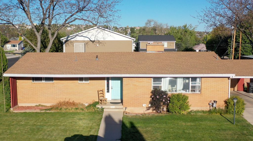 Photo of 390 S Dewey Ave, Cedar City, UT 84720 (MLS # 116239)