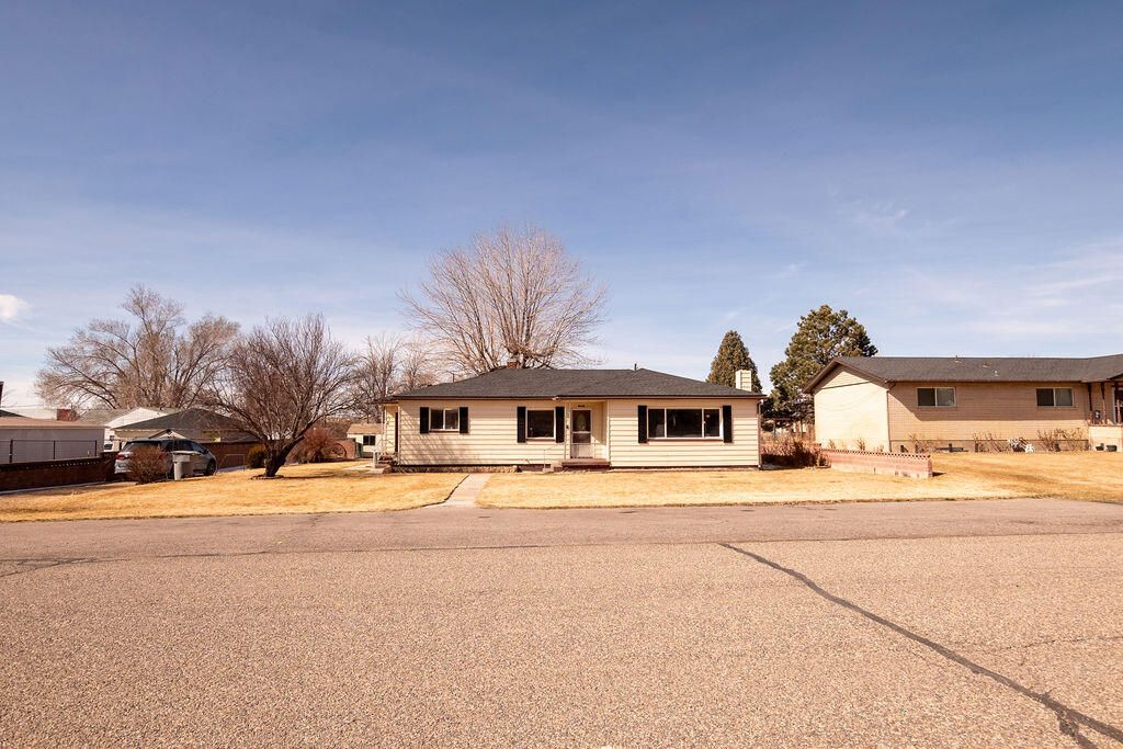 Photo of 25 N 400 West St, Beaver, UT 84713 (MLS # 114924)