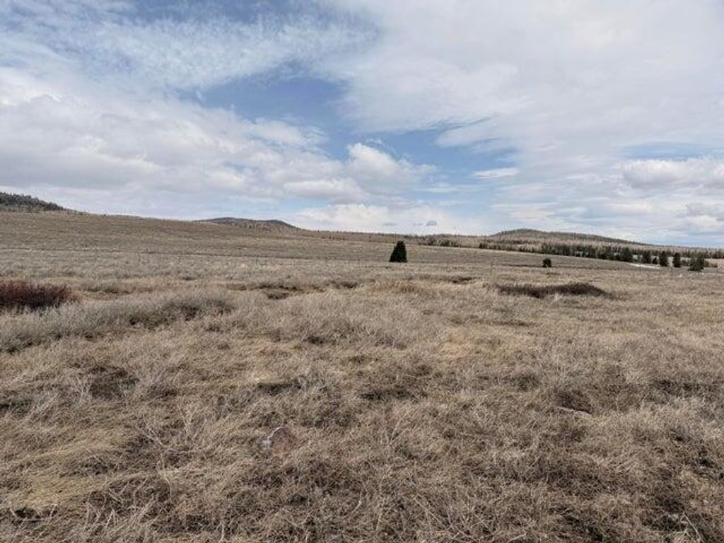 Photo of 2533 E Meadow Lake DR, Brian Head, UT 84719 (MLS # 116074)