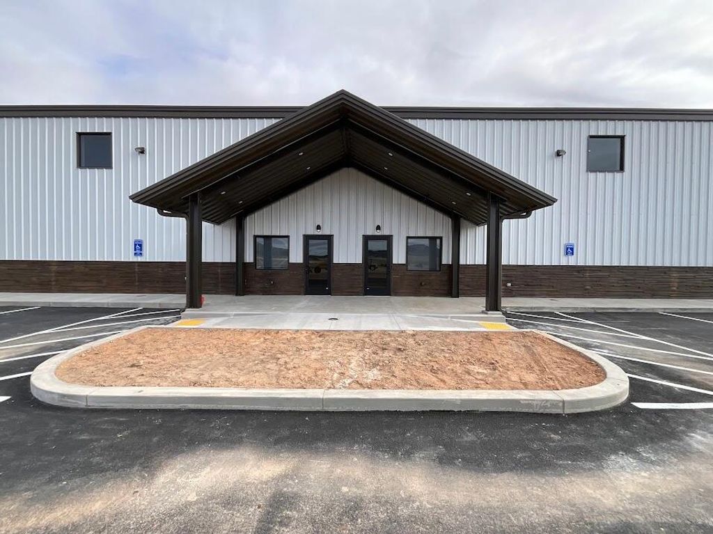 Photo of 6800 Shop Space For Rent, Cedar City, UT 84721 (MLS # 114208)