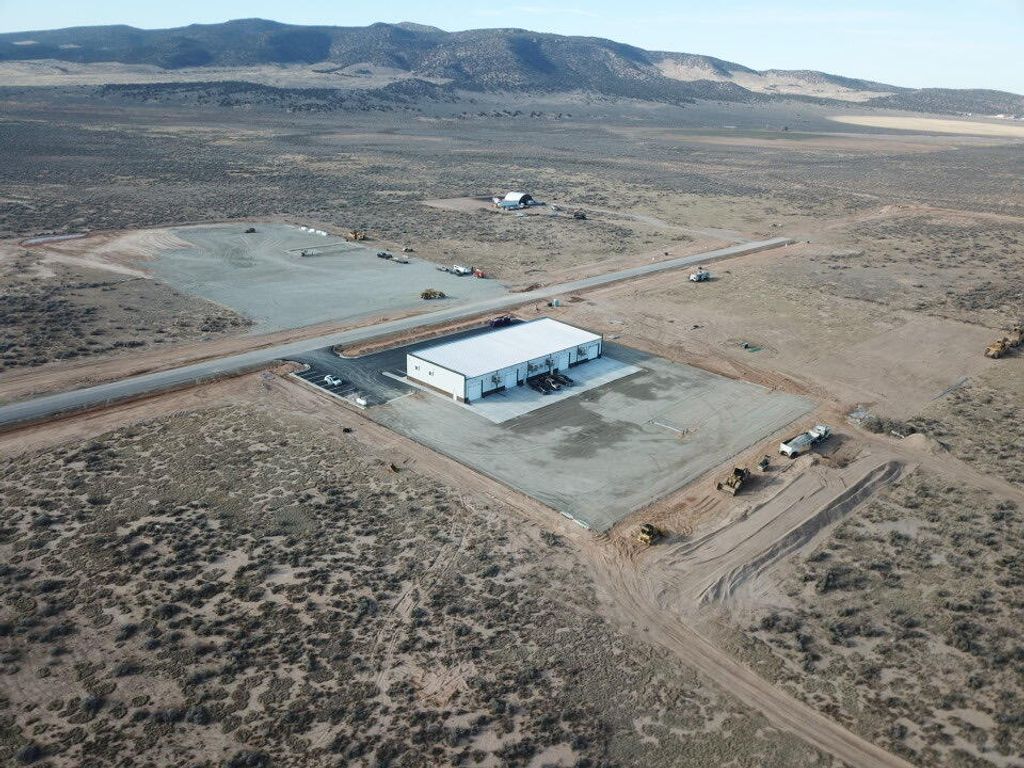 Photo of 6800 Shop Space For Rent, Cedar City, UT 84721 (MLS # 114208)