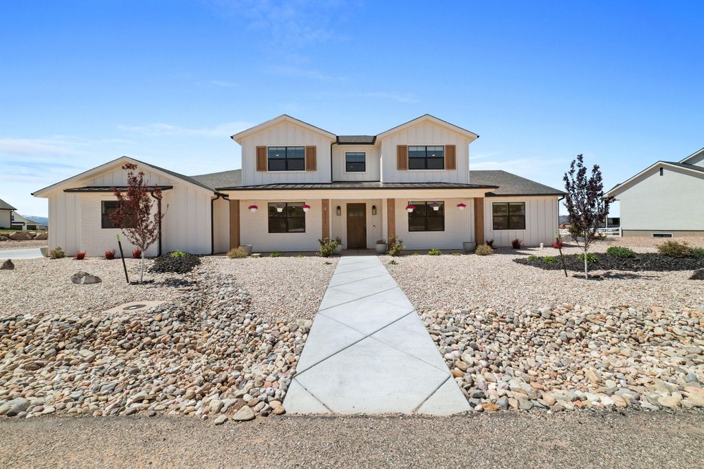Photo of 1772 S 4150 W, Cedar City, UT 84720 (MLS # 115855)
