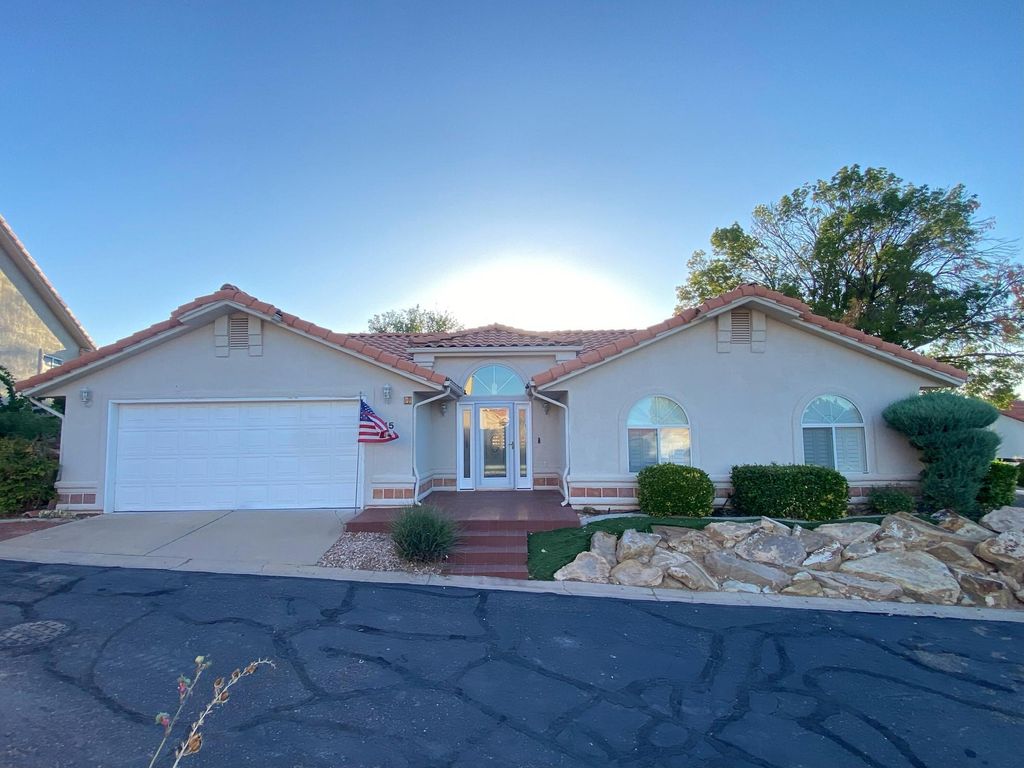 Photo of 2105 Balboa Way #15, Washington, UT 84780 (MLS # 115630)
