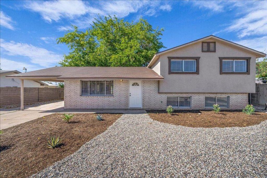 Photo of 134 S 200 E, Washington, UT 84780 (MLS # 113601)